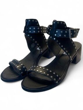 STEVE MADDEN Studded Platform Block Heel Chunky Ankle Strap Silver Sandals Sz